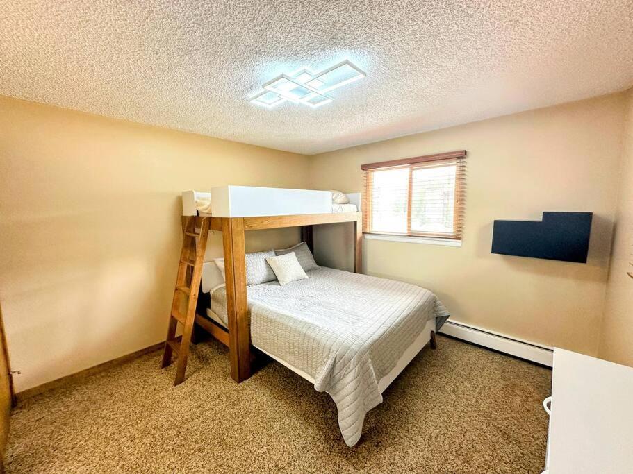 Winter Haus, Winter Park 2 Bedrooms Corner Unit W Outdoor Patio Walking Distance To The Center Of Town 外观 照片