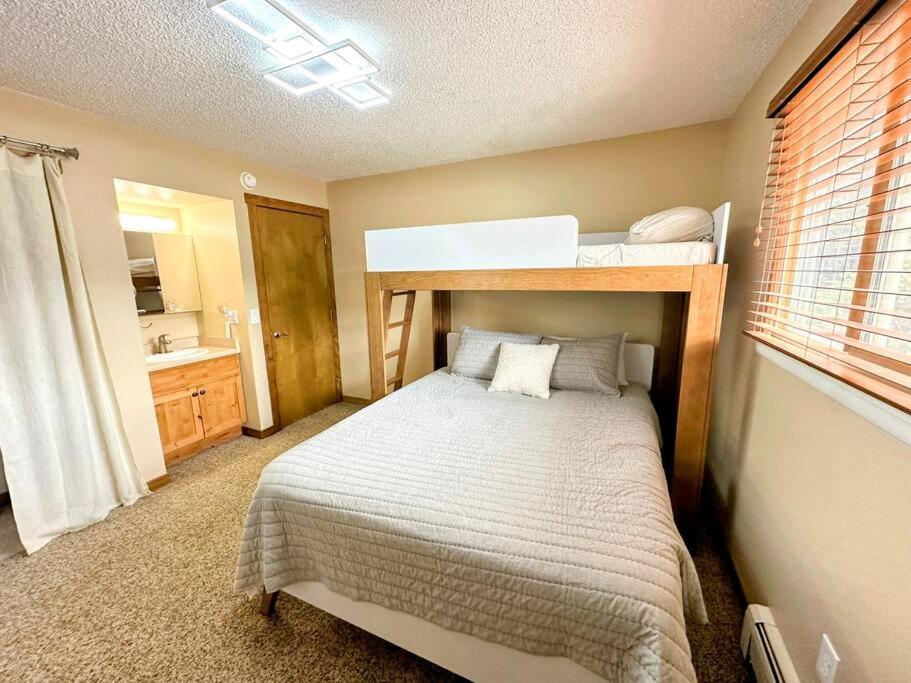 Winter Haus, Winter Park 2 Bedrooms Corner Unit W Outdoor Patio Walking Distance To The Center Of Town 外观 照片