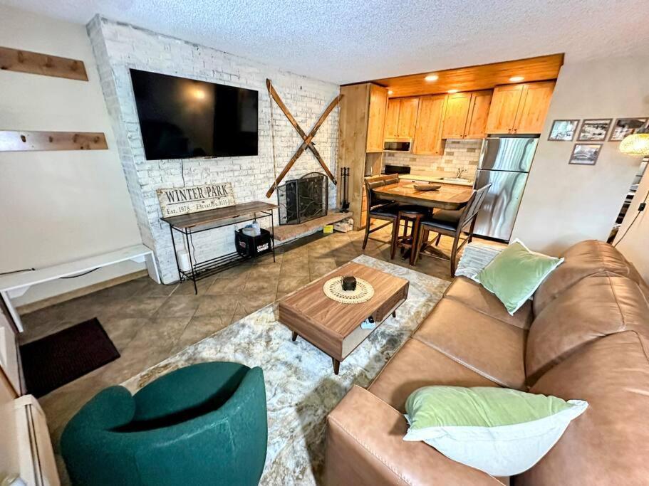 Winter Haus, Winter Park 2 Bedrooms Corner Unit W Outdoor Patio Walking Distance To The Center Of Town 外观 照片